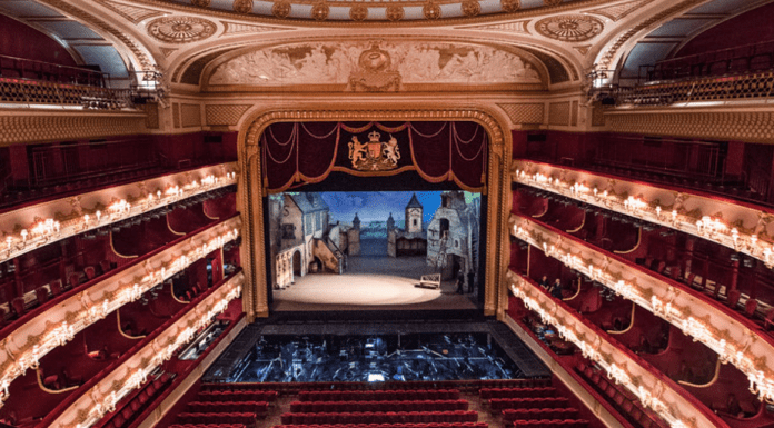 Festen Opera London