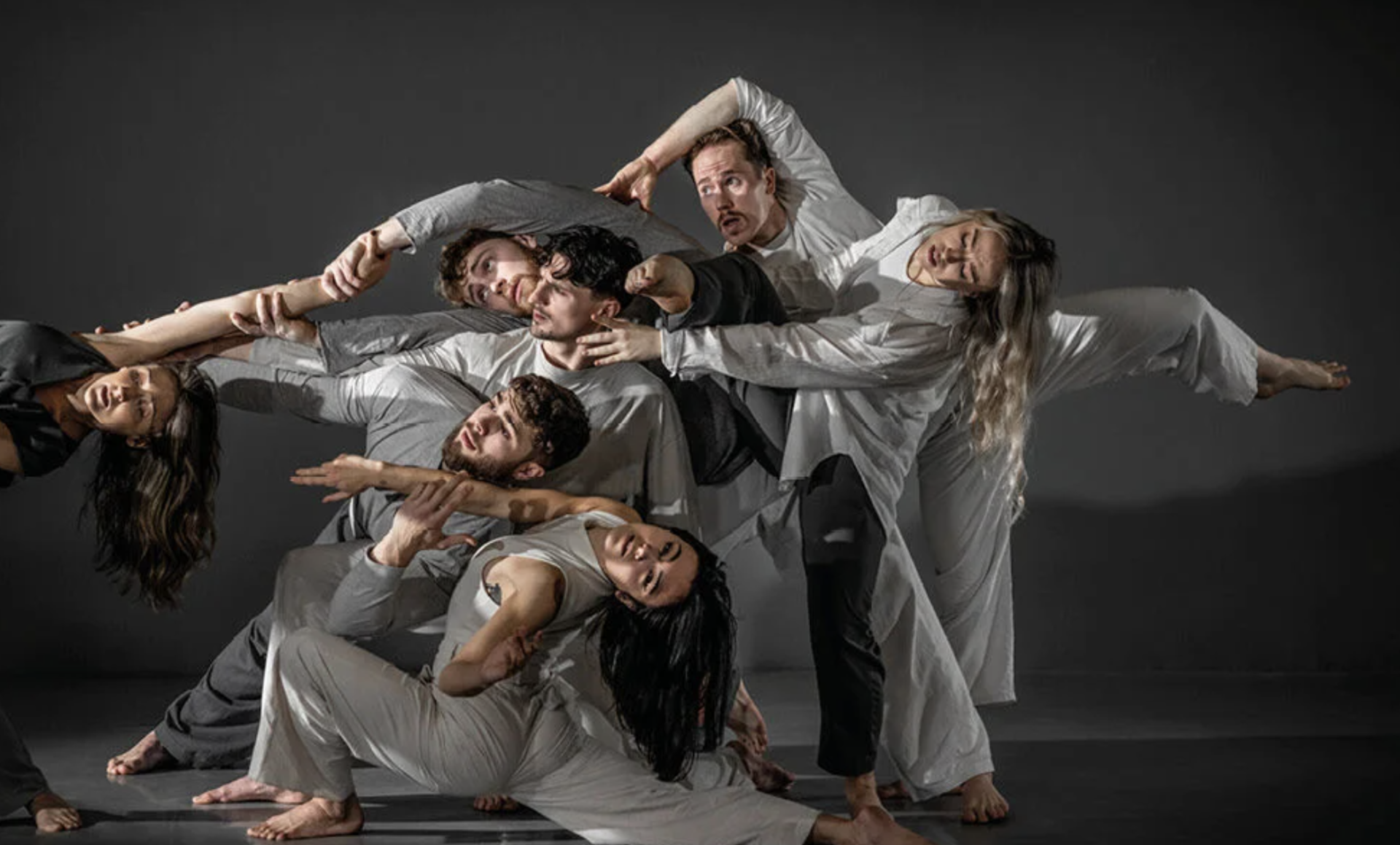 Motionhouse: Hidden