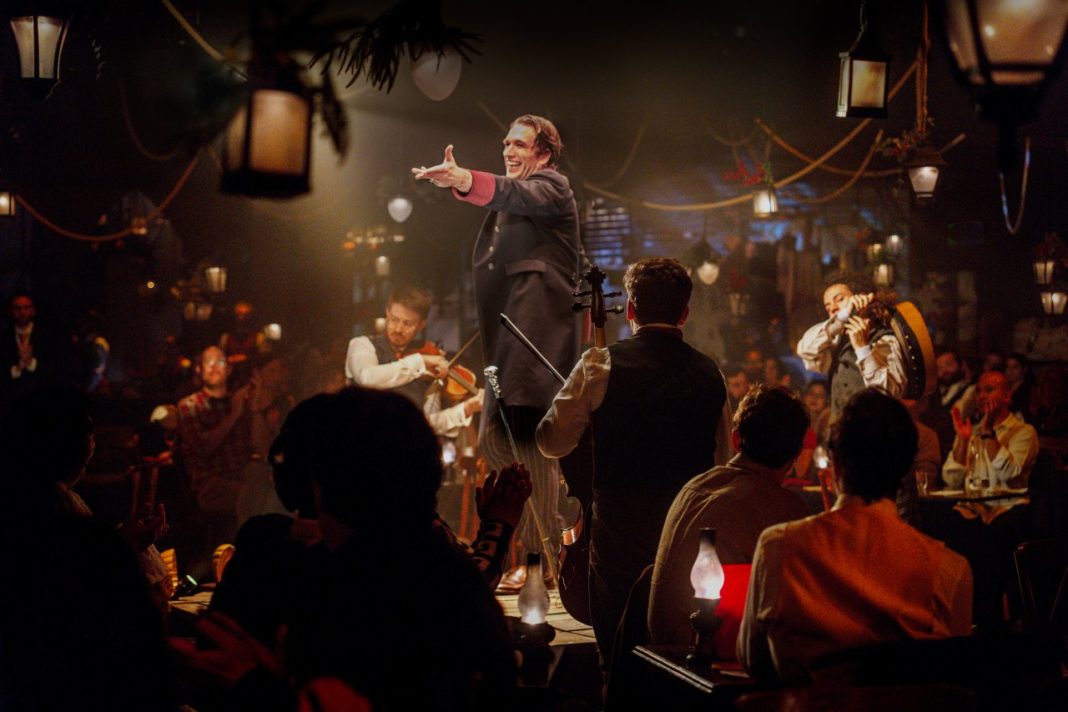 David Alwyn as Charles Dickens - The Great Christmas Feast - 2025_CREDIT Hanson Leatherby 0